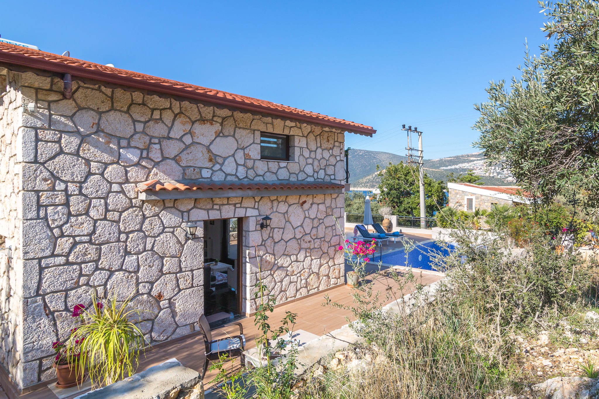 •Villa Romantik Stone House•